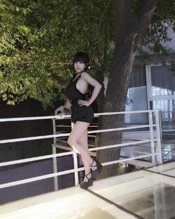 呂帥希臺(tái)球?qū)懻鎋中國(guó)臺(tái)球界性感裁判_中國(guó)斯諾克美女裁判呂帥希圖片